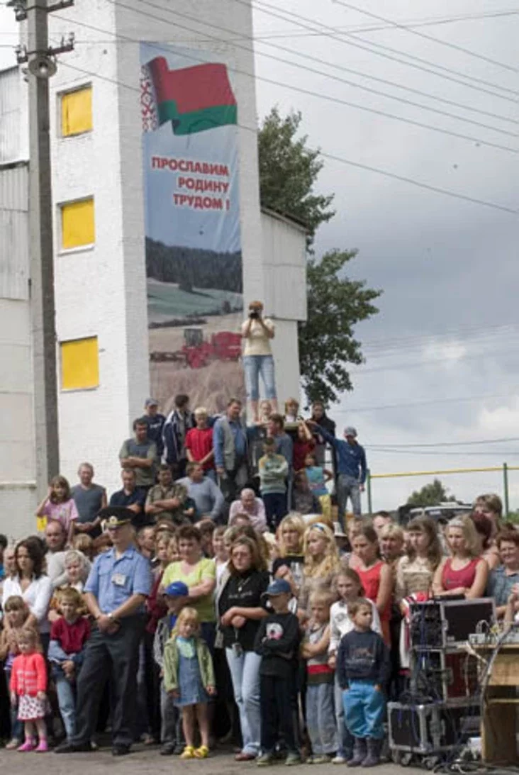 Irina Dorofeeva in Nasovichy village by Andrei Liankevich