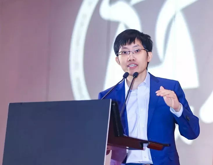 Лян Вэньфэн Liang Wenfeng Лян Вэньфен