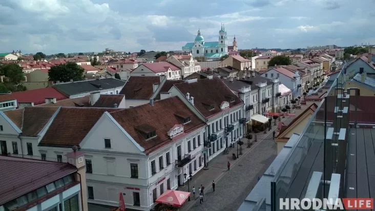 «Шмат бландзінаў і смачны шакалад». Дзяўчына пералічыла стэрэатыпы пра Беларусь — вось што ёй адказалі