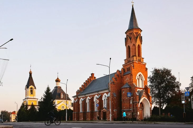 Kab znajści hrošy na ramont kaścioła ŭ Rečycy, na aŭkcyjon vystavili karcinu