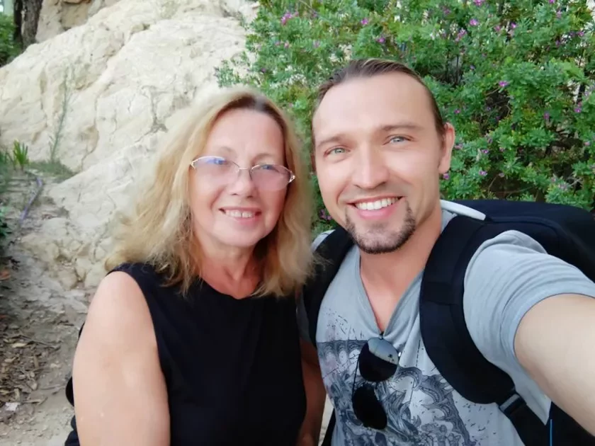Taćciana Kasmačova — žonka Piatra Jełfimava, jaho kancertny dyrektar, pradziusar