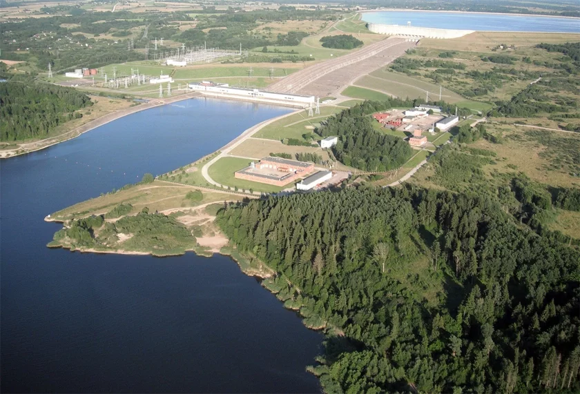 Kruonisskaja hidraakumulujučaja elektrastancyja Kruonis Pumped Storage Plant Kruonisskaja hidroakkumulirujuŝaja stancija