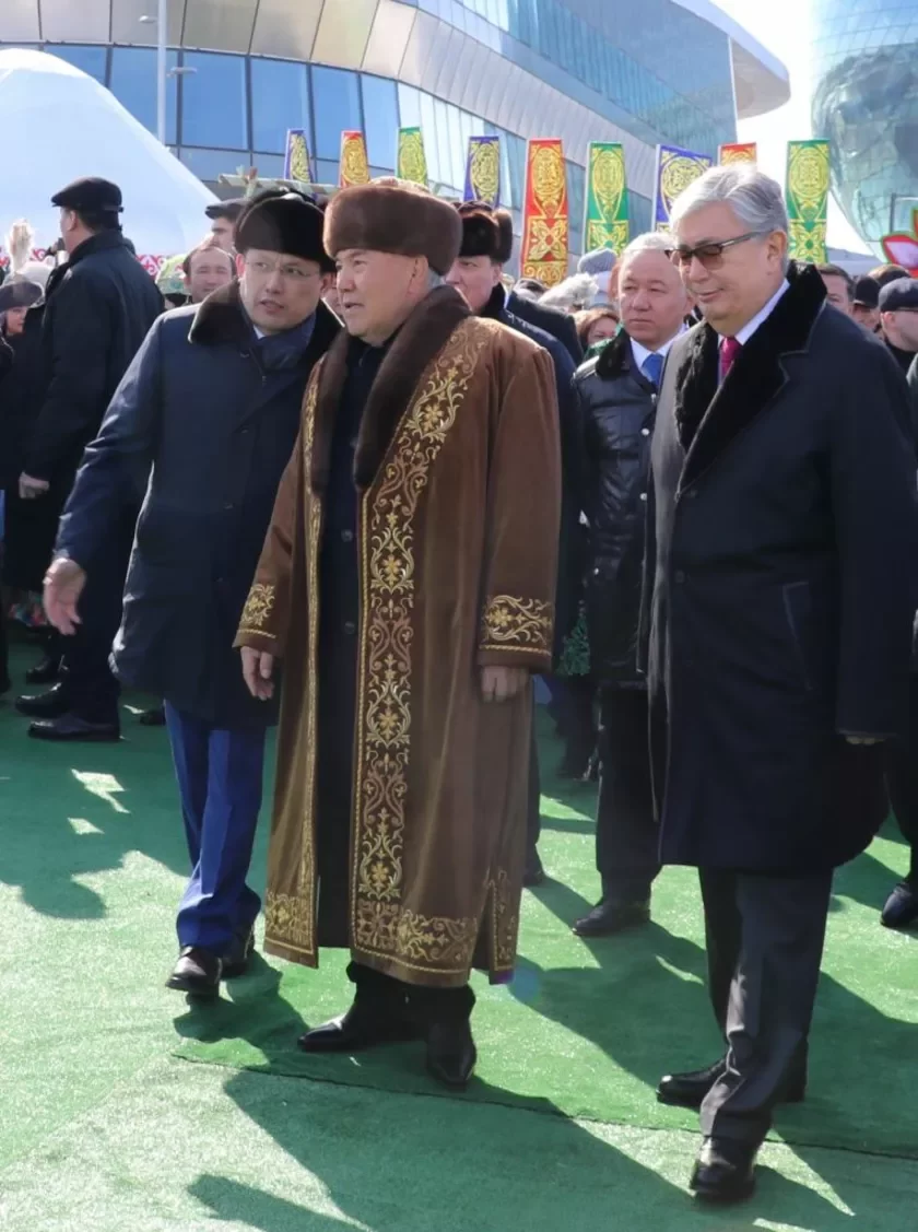 Kasym-Žomar Tokajev i Nursułtan Nazarbajev Kassym-Zhomart Tokayev and Nursultan Nazarbayev Nursułtan Nazarbajeŭ i Kasym-Žamart Takajeŭ