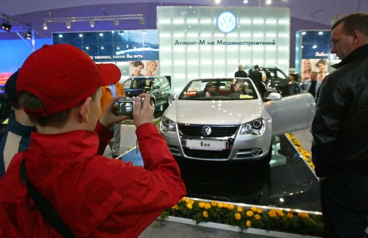 Photo by Julia Darashkevich