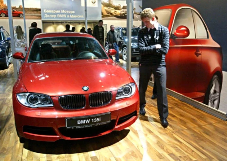 Photo by Julia Darashkevich