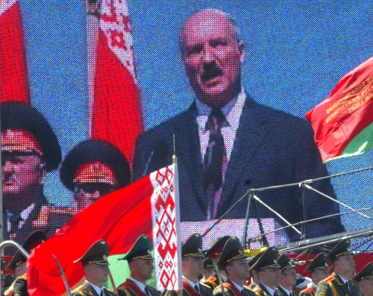 Photo by Julia Darashkevich