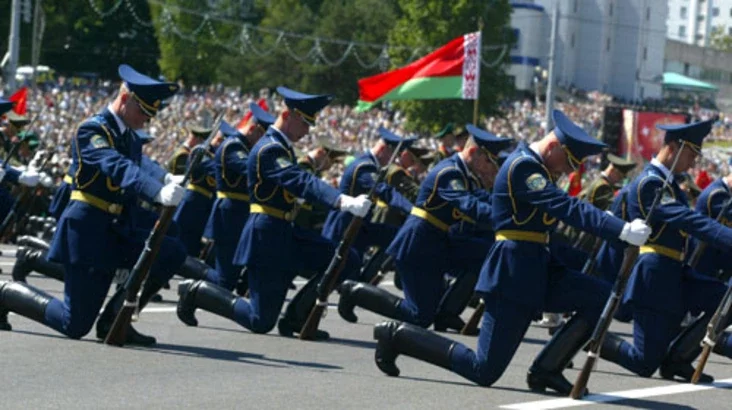 Photo by Julia Darashkevich