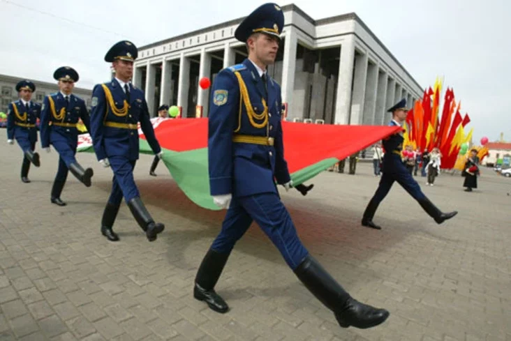 Photo by Julia Darashkevich