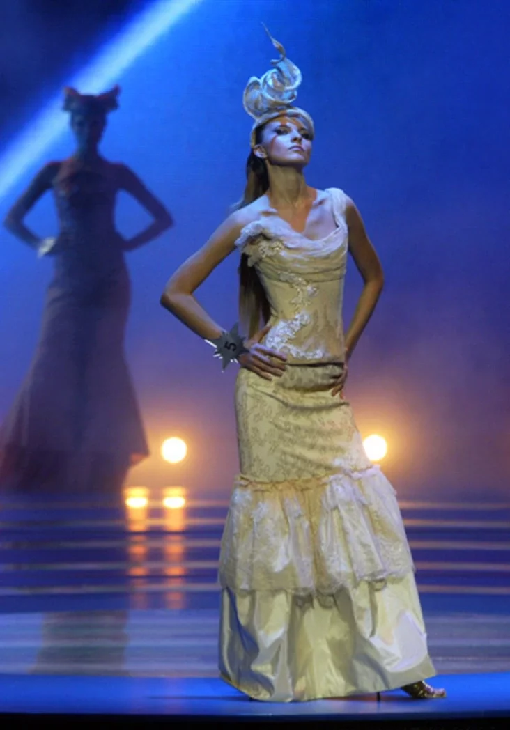 Ford models Super Model of the World. Photo by Julia Darashkevich