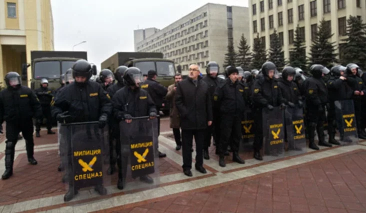 Photo by Julia Darashkevich