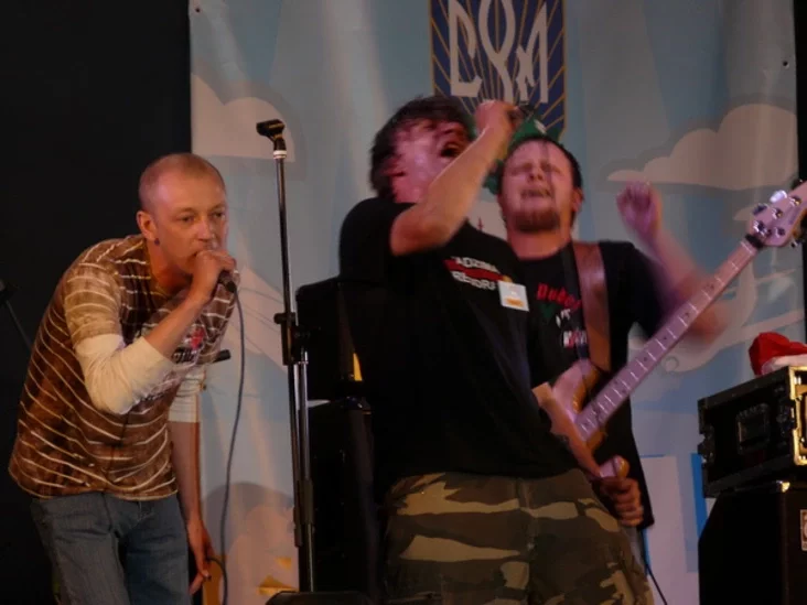 befree-pilec12 (96K)