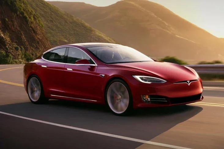 Аўтамабіль Tesla (фота з сайта кампаніі)