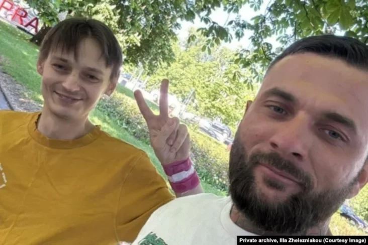 Илья (слева) со своим другом