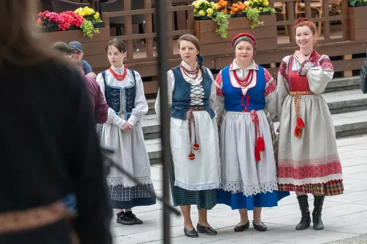 U Polščy prajšoŭ fiestyval biełaruskaj tradycyi SONCAHRAJ - fotafakt