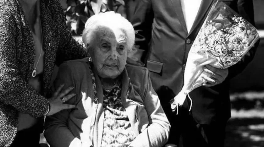 Ана Вела