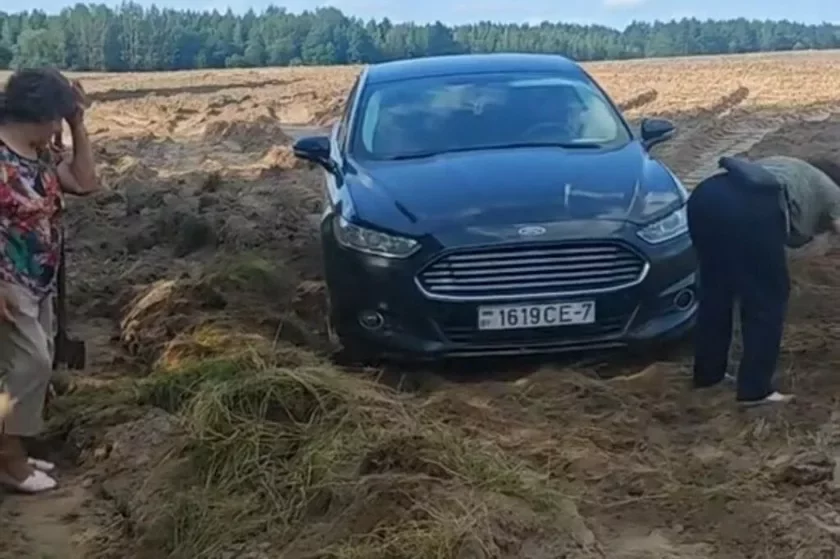 Šlach uzarany, niervy ŭzrychleny. Darožnaja prablema na šlachu da dač u Studzioncy