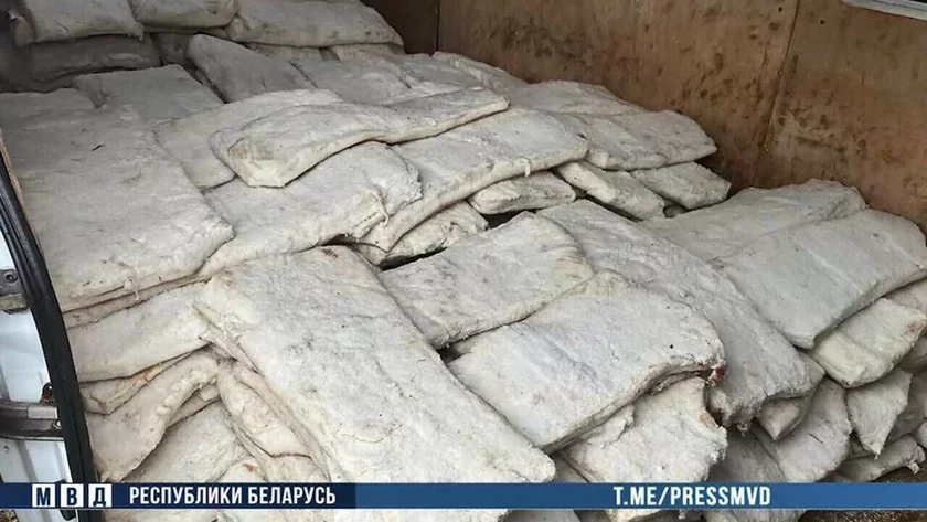 Biełorus ukrał dvie tonny sała v otmiestku za uvolnienije